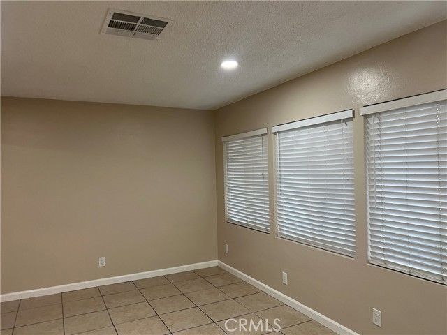 94 N San Mateo F, Redlands, CA 92373