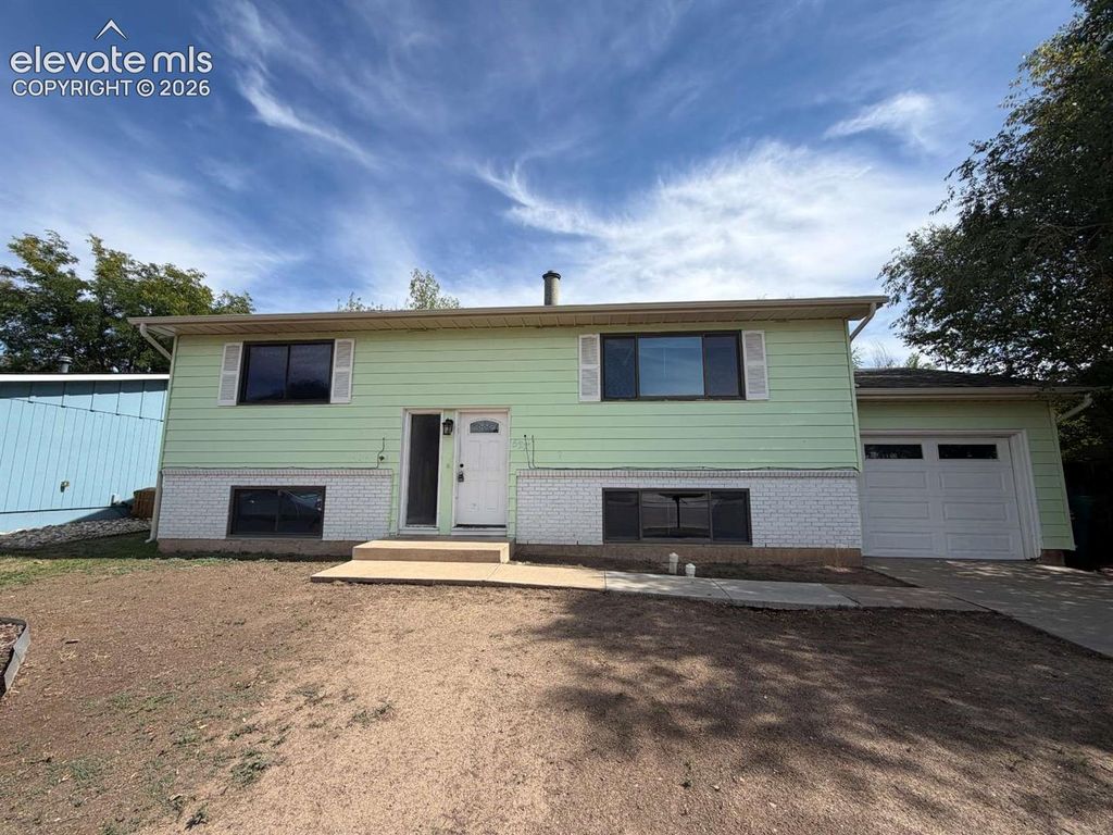 522 Clearview Drive, Fountain, CO 80817 — exterior