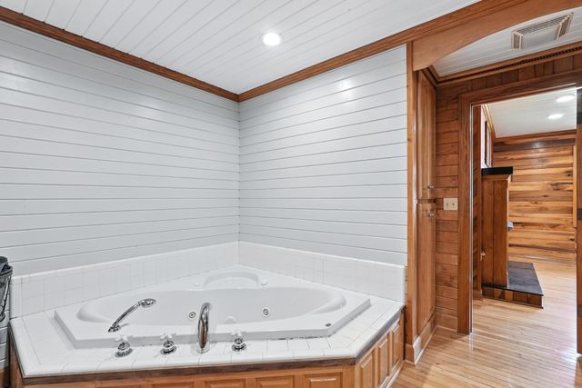 1880 Clydeton Rd, Waverly, TN 37185