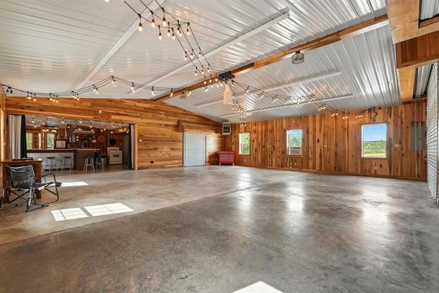 1880 Clydeton Rd, Waverly, TN 37185