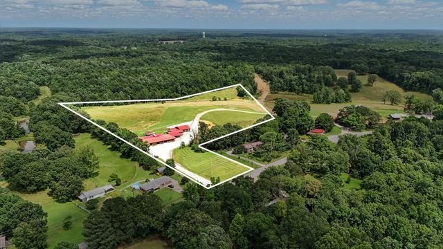 1880 Clydeton Rd, Waverly, TN 37185