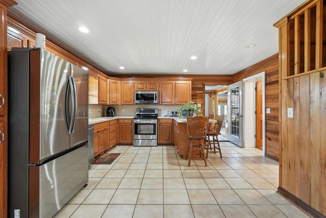 1880 Clydeton Rd, Waverly, TN 37185