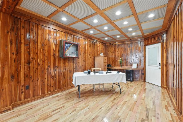 1880 Clydeton Rd, Waverly, TN 37185