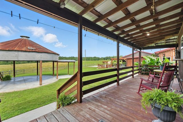 1880 Clydeton Rd, Waverly, TN 37185
