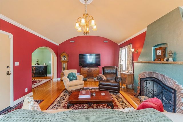 331 N Pine, Anaheim, CA 92805