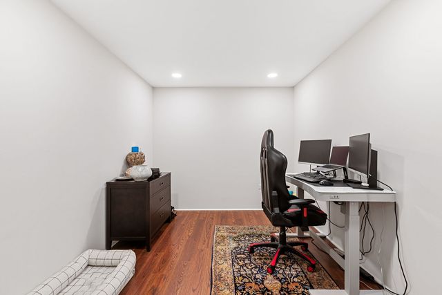 1800 Dewes Street 201, Glenview, IL 60025