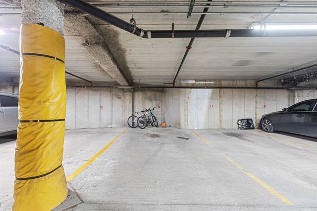 1800 Dewes Street 201, Glenview, IL 60025