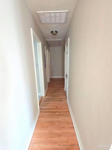 120 W Lakeview Ave, Pensacola, FL 32501