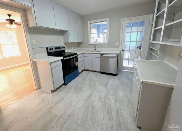 120 W Lakeview Ave, Pensacola, FL 32501