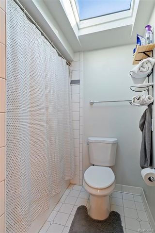 42085 Banbury Road, Northville, MI 48168