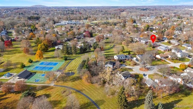 42085 Banbury Road, Northville, MI 48168