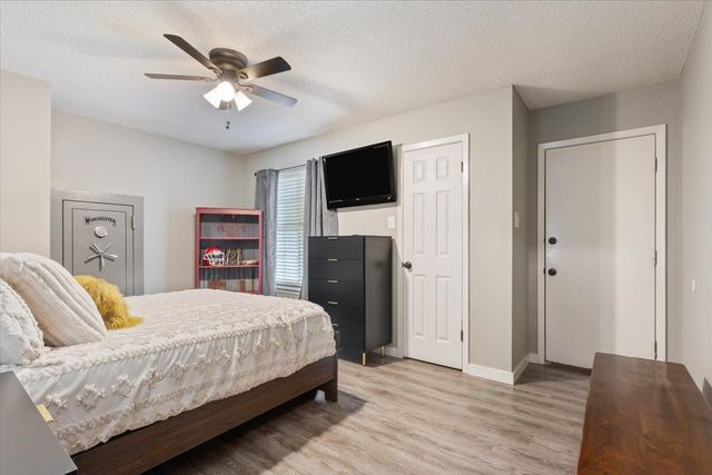 118 Rocky Creek Avenue, Groesbeck, TX 76642