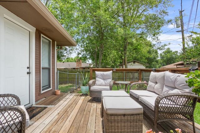 118 Rocky Creek Avenue, Groesbeck, TX 76642