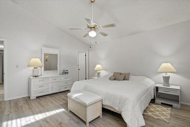 5400 34TH STREET W A12, Bradenton, FL 34210