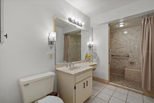 5400 34TH STREET W A12, Bradenton, FL 34210