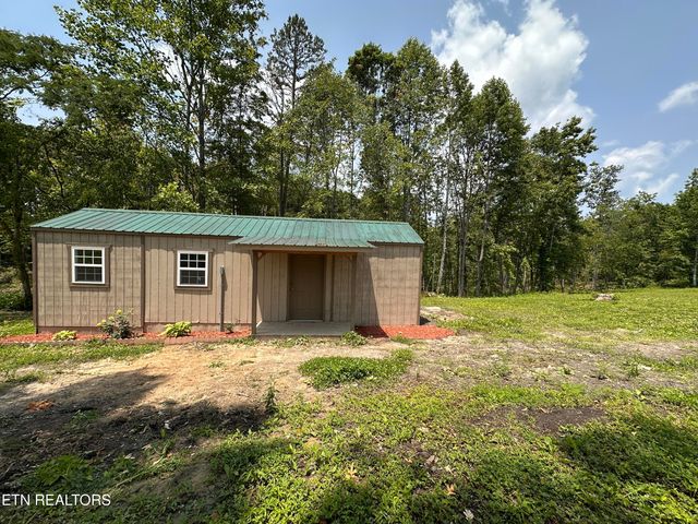 1019 Sunshine Estates Rd, Jamestown, TN 38556