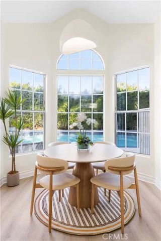 136 N Garfield Place, Monrovia, CA 91016