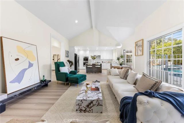 136 N Garfield Place, Monrovia, CA 91016