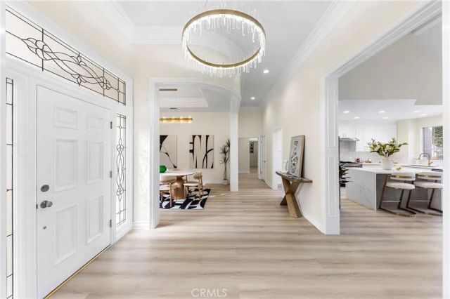136 N Garfield Place, Monrovia, CA 91016