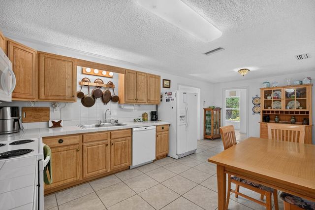 1950 Lightsey Road, St Augustine, FL 32084