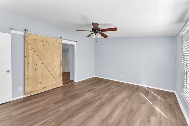163 Irmas Dr DR, Lockhart, TX 78644