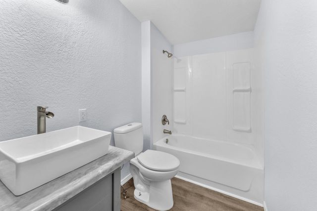 163 Irmas Dr DR, Lockhart, TX 78644