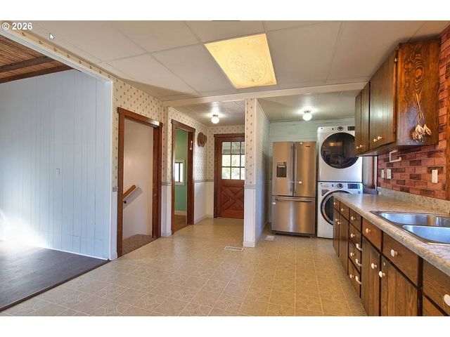 489 S 18TH Ave, Cornelius, OR 97113