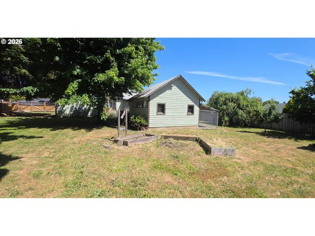 489 S 18TH Ave, Cornelius, OR 97113