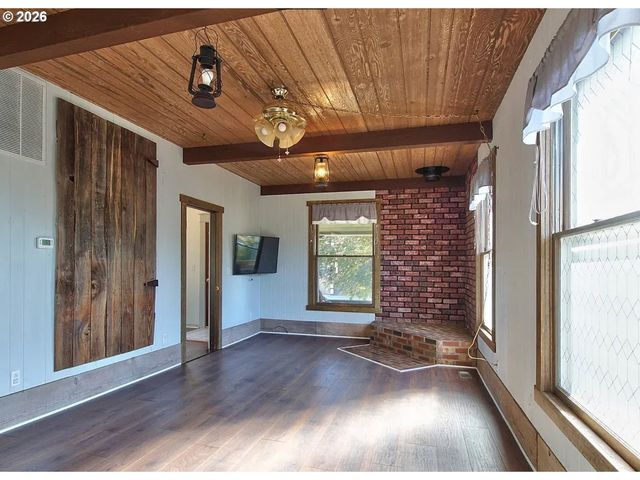 489 S 18TH Ave, Cornelius, OR 97113