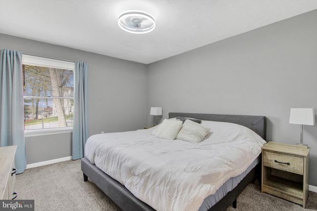 29 MEADOWVIEW DR, Hanover, PA 17331