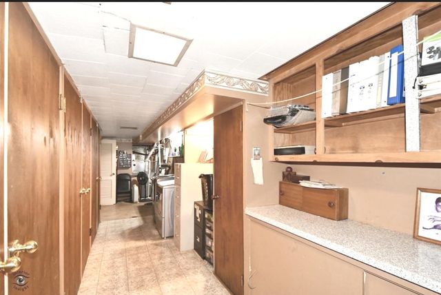 15252 WATERMAN Drive, South Holland, IL 60473