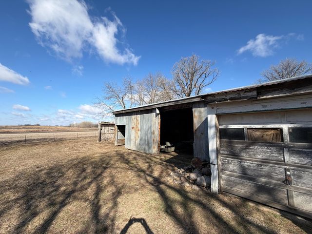 78928 150th Street, Albert Lea, MN 56007