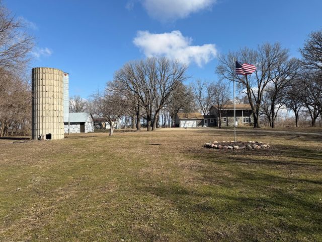 78928 150th Street, Albert Lea, MN 56007