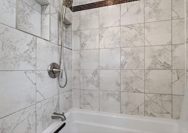 21 Hancock St, Bedford, MA 01730