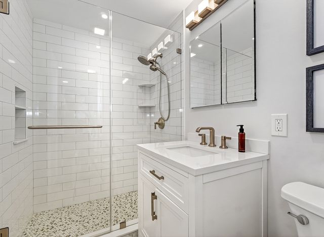 21 Hancock St, Bedford, MA 01730