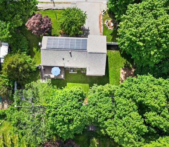 21 Hancock St, Bedford, MA 01730