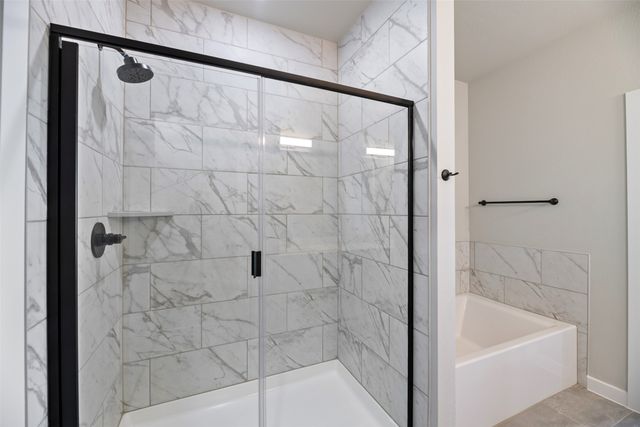 4013 Lecroy Court, Midlothian, TX 76065