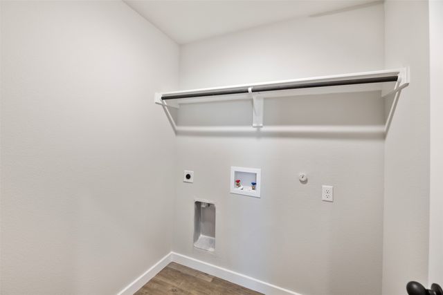 4013 Lecroy Court, Midlothian, TX 76065