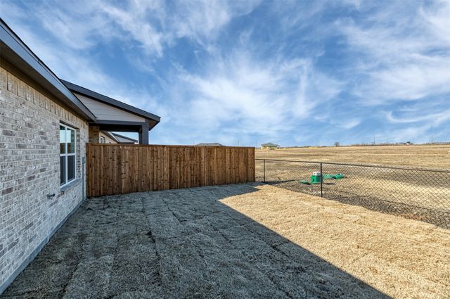 4013 Lecroy Court, Midlothian, TX 76065