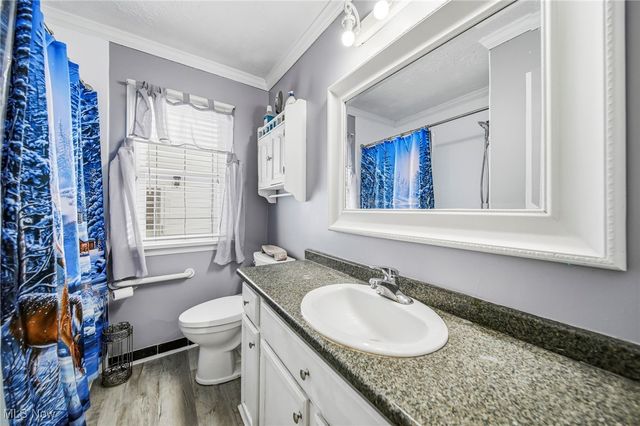 352 E 328th Street, Willowick, OH 44095