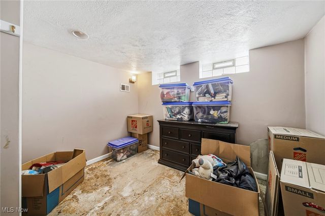 352 E 328th Street, Willowick, OH 44095