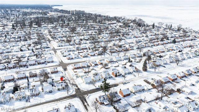 352 E 328th Street, Willowick, OH 44095