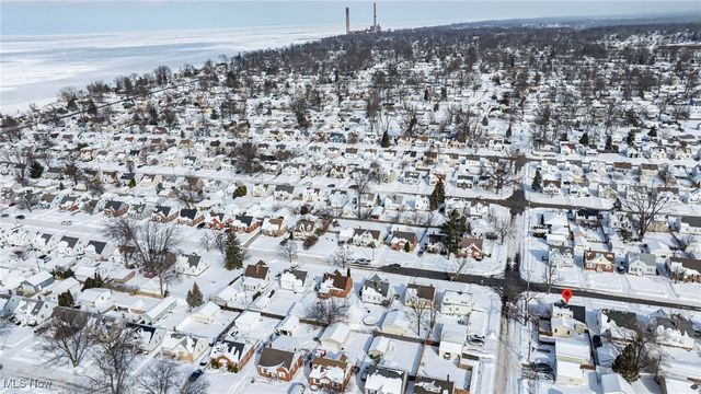 352 E 328th Street, Willowick, OH 44095