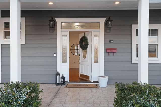 240 3rd St, Galt, CA 95632