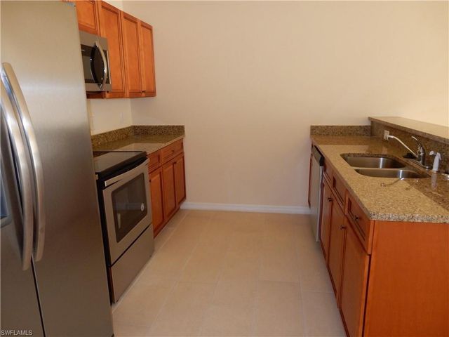 530 SE 6th ST, Cape Coral, FL 33990