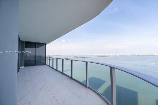 700 NE 24 2807, Miami, FL 33137