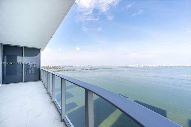 700 NE 24 2807, Miami, FL 33137