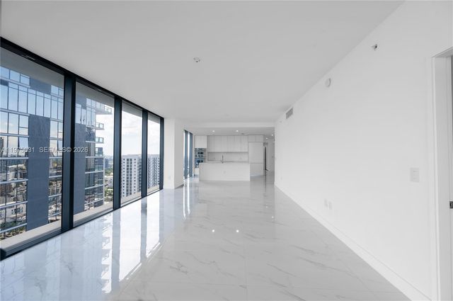 700 NE 24 2807, Miami, FL 33137