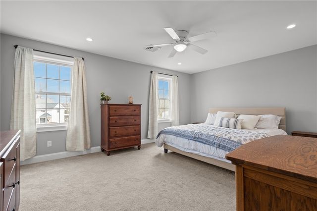 141 Old Main Street B, Lincoln, RI 02838