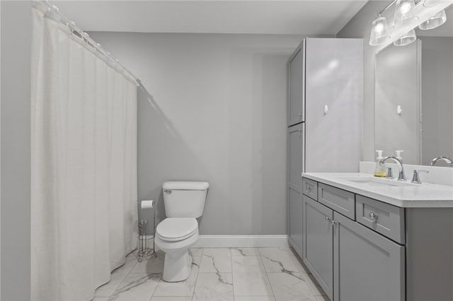 141 Old Main Street B, Lincoln, RI 02838